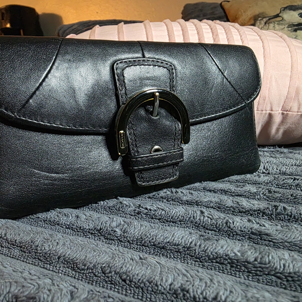 COACH Vintage Black Horseshoe Buckle Wallet, Great Condition